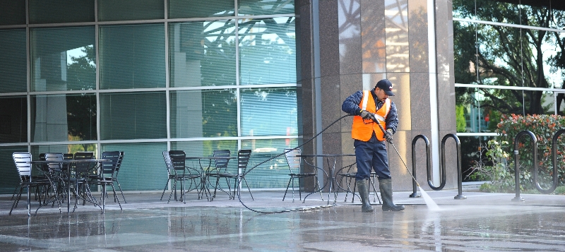 7 Reasons To Have Your York, PA Business Pressure Washed